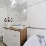 Apartment Lumina With Parking Near Muzeum Powstania *