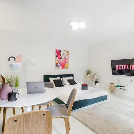 Lumina With Parking Near Muzeum Powstania Appartamento Varsavia