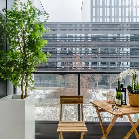 Lägenhet Lumina With Parking Near Muzeum Powstania *