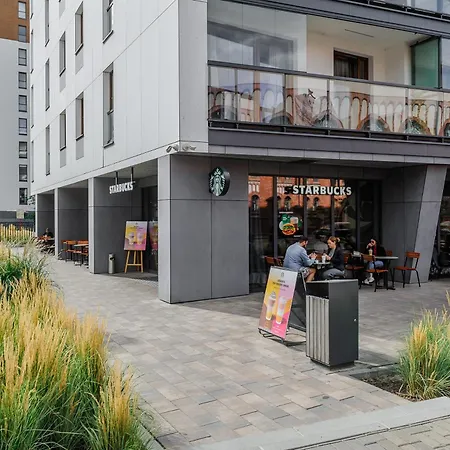 Lumina With Parking Near Muzeum Powstania *