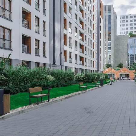 Apartment Lumina With Parking Near Muzeum Powstania Warsaw