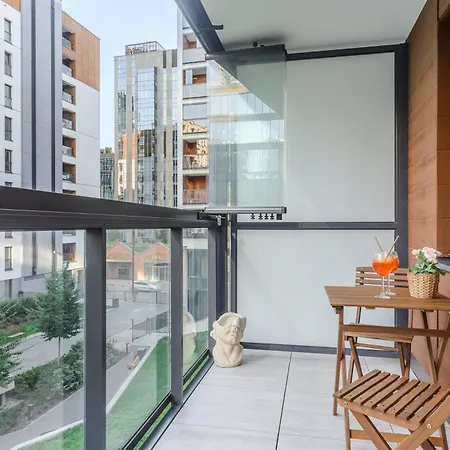 Lumina With Parking Near Muzeum Powstania * Warszawa