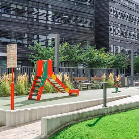 Lumina With Parking Near Muzeum Powstania * Varsavia