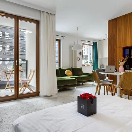 Lumina I 2-room With Parking I Balcony I Near Muzeum Powstania Διαμέρισμα